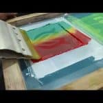 sablon kaos manual gradasi warna menggunakan tinta plastisol hasilnya mantap